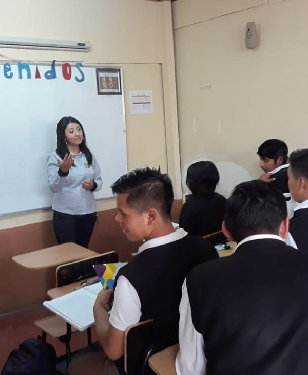 Visita al Colegio Albert Einstein | Universidad da Vinci de Guatemala