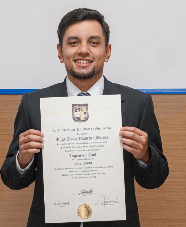 Celebramos al primer Ingeniero Civil | Universidad da Vinci de Guatemala